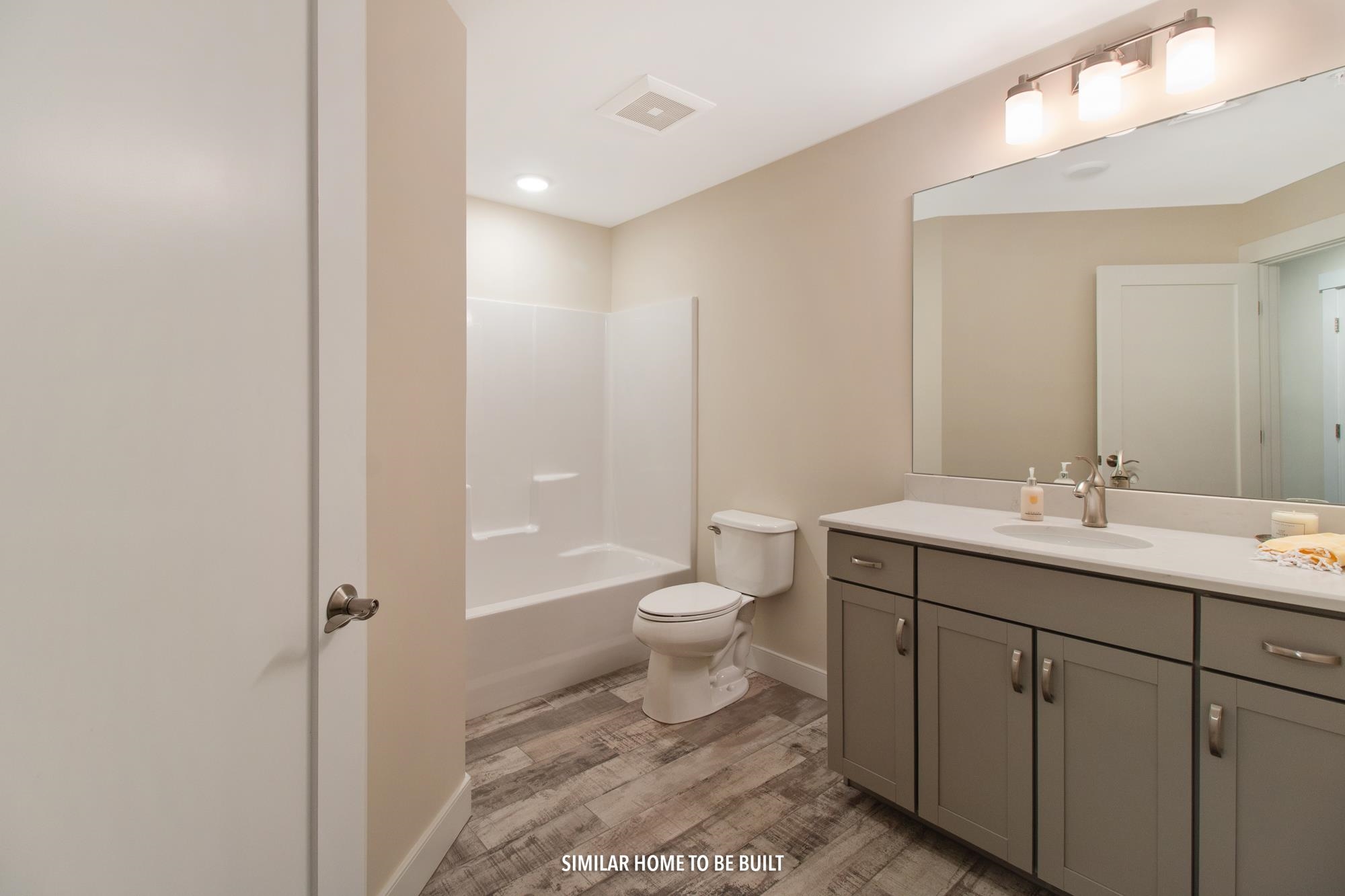 65 Pointe Place, Unit 304 Dover, NH 03820 - Photo 3 of 15 Gallery Image 3