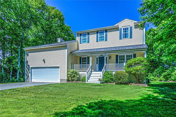 $975,000 | 394 Westmoreland Lane, North Kingstown, RI 02874