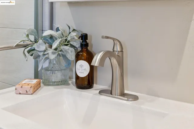 $989,000 | 1092 Dwight Way, Berkeley, CA 94710