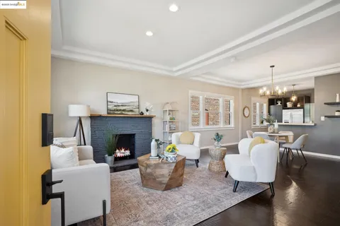 $968,000 | 1092 Dwight Way, Berkeley, CA 94710