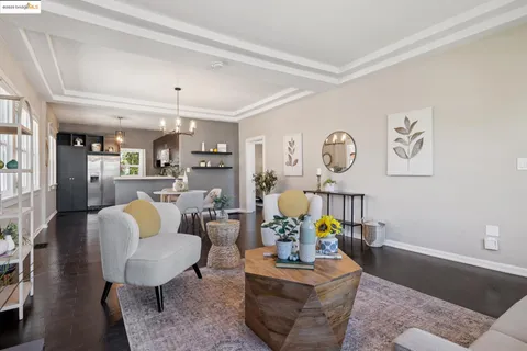 $968,000 | 1092 Dwight Way, Berkeley, CA 94710