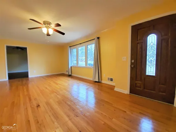 $1,950 | 48 Leigh Street, Commerce, GA 30529