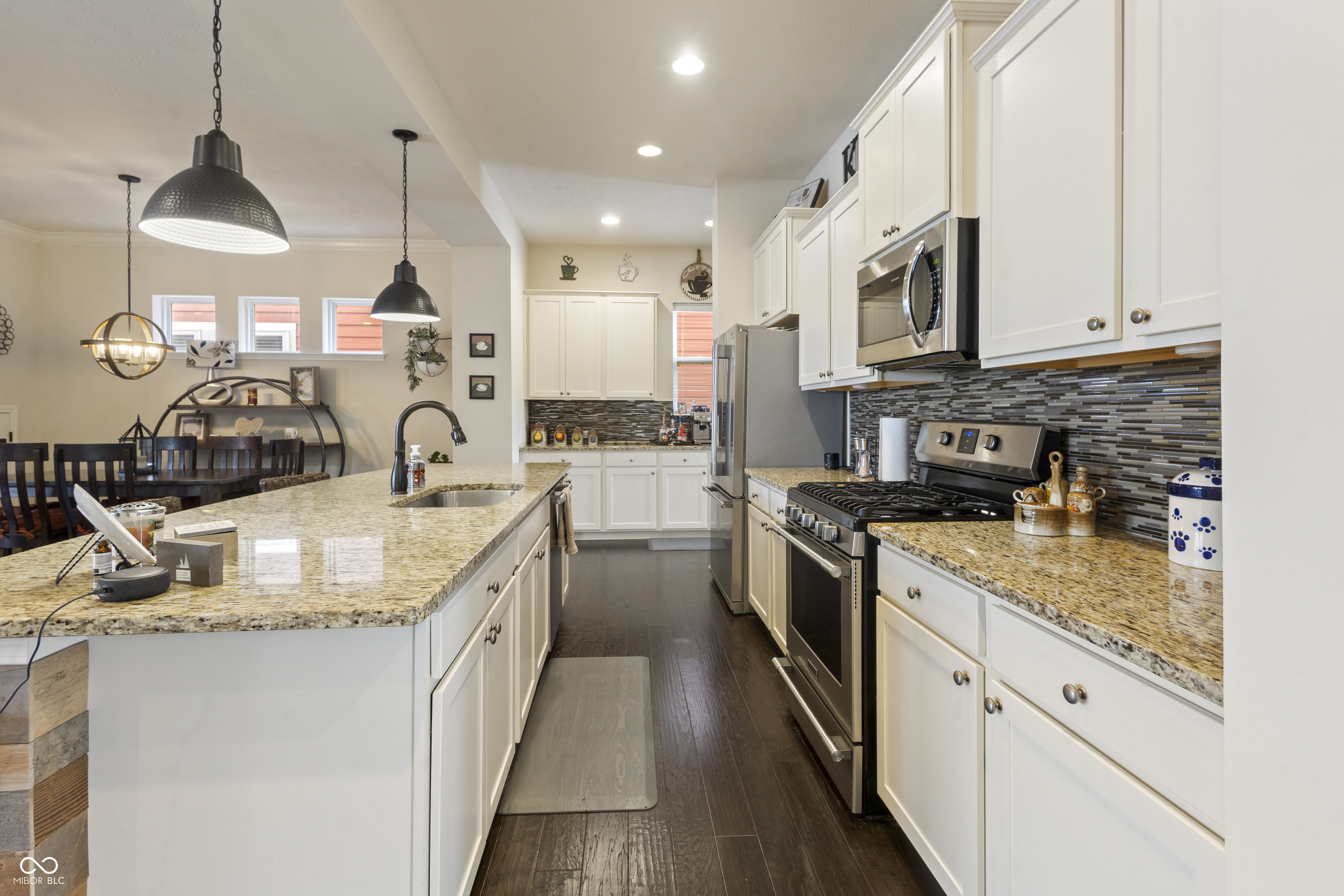 9109 Rising Road Indianapolis, IN 46216 - Photo 9 of 44