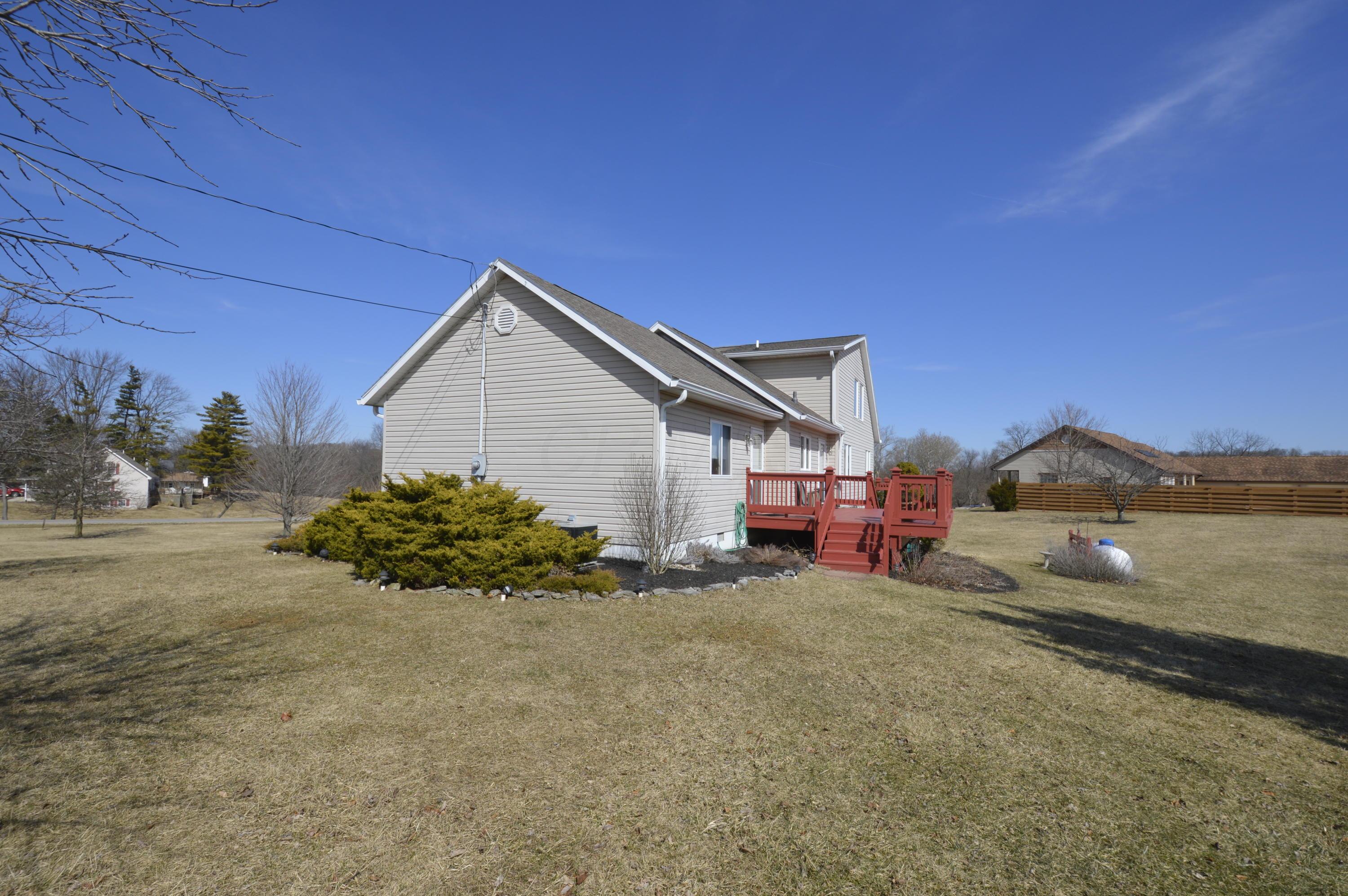 1949 East County Line Road Springfield, OH 45502 - Photo 2 of 42