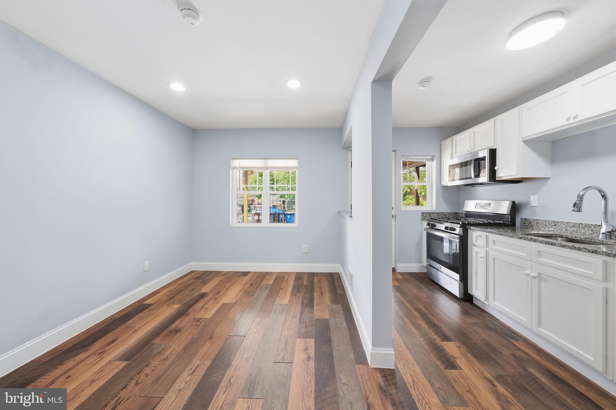 636 Hillview Road Baltimore, MD 21225 - Photo 4 of 19 Dining room