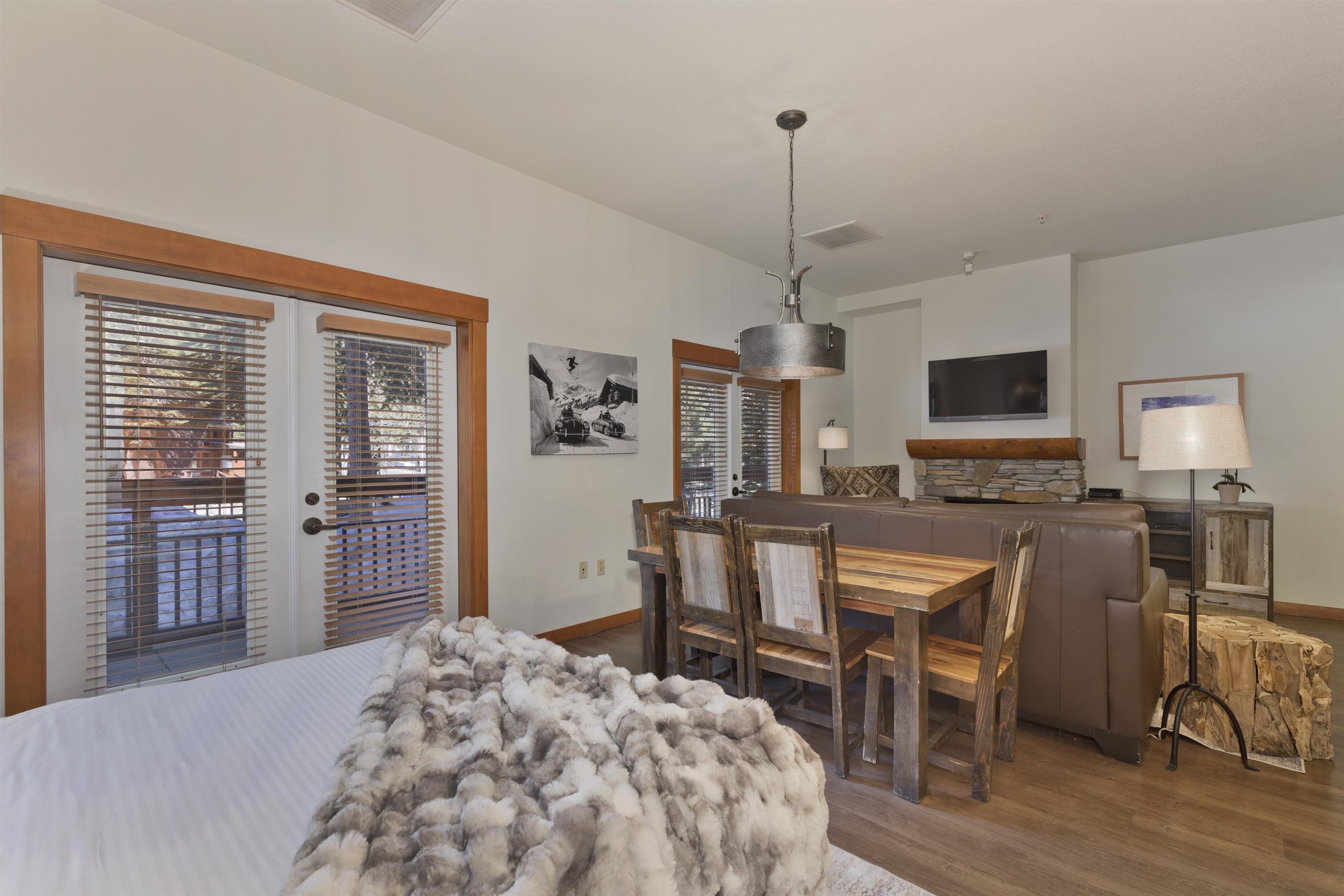 6201 Minaret Road, Unit 2101 Mammoth Lakes, CA 93546 - Photo 5 of 26