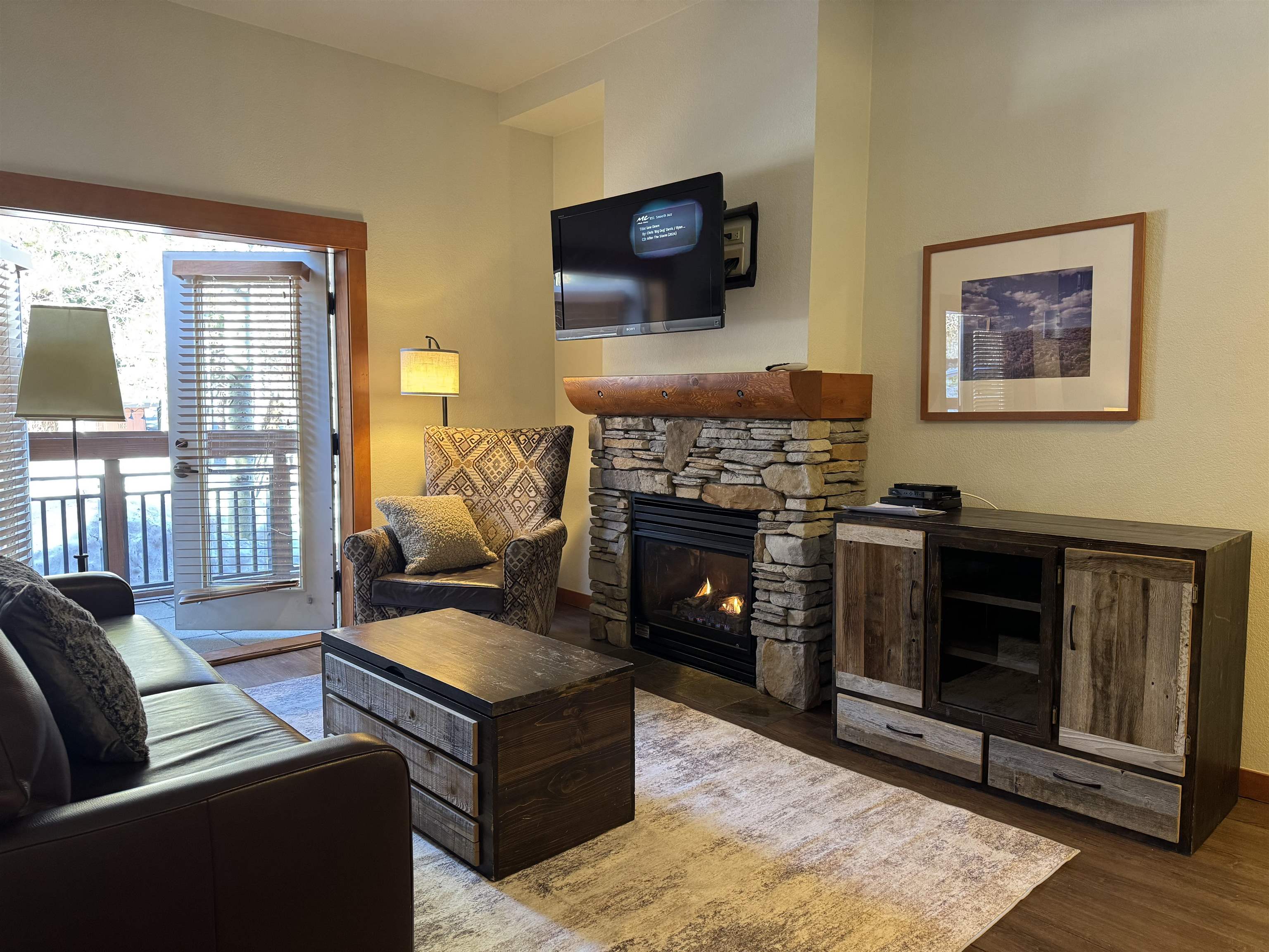 6201 Minaret Road, Unit 2101 Mammoth Lakes, CA 93546 - Photo 10 of 26