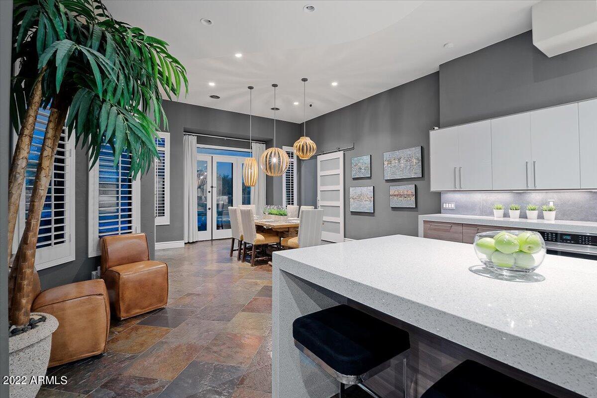 5222 East Hashknife Road Phoenix, AZ 85054 - Photo 11 of 58 Sunset mountain views, private luxury!