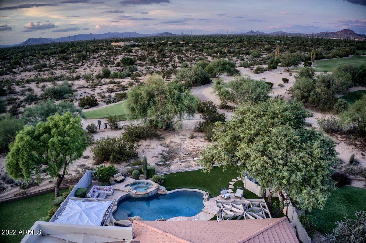 5222 East Hashknife Road Phoenix, AZ 85054 - Photo 8 of 58 Sunset mountain views, private luxury!