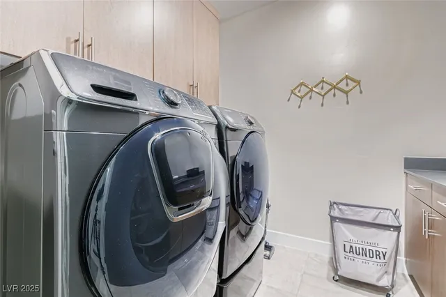 $2,399,000 | 2219 Ledge Rock Lane, Henderson, NV 89052