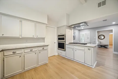 $609,900 | 10002 Wickersham Lane, Houston, TX 77042