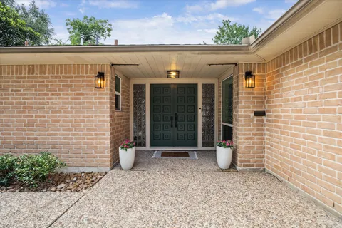 $609,900 | 10002 Wickersham Lane, Houston, TX 77042