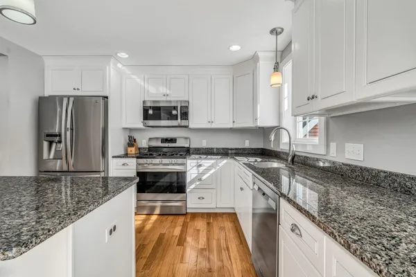 $950,000 | 120 Dover Road, Durham, NH 03824