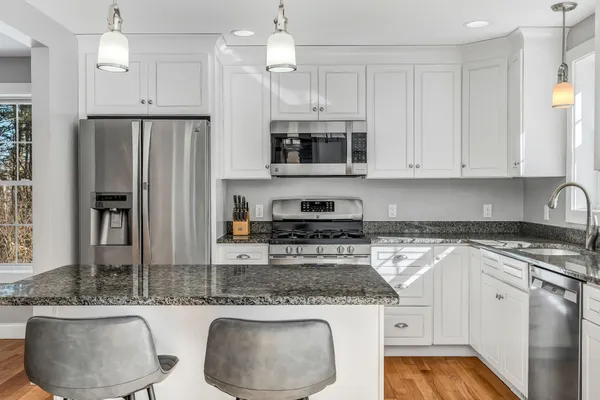 $950,000 | 120 Dover Road, Durham, NH 03824