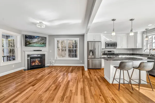$950,000 | 120 Dover Road, Durham, NH 03824