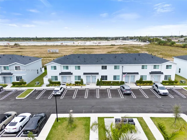 $2,450 | 1050 Northwest 6th Terrace, Unit 1050, Florida City, FL 33034