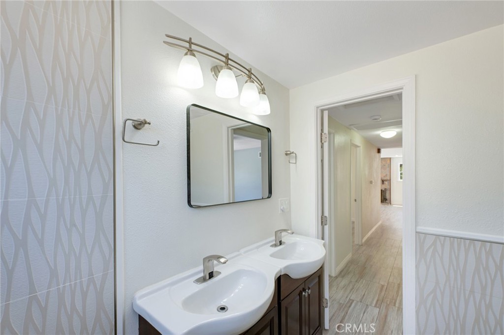 129 East Rancho Road Corona, CA 92879 - Photo 20 of 42