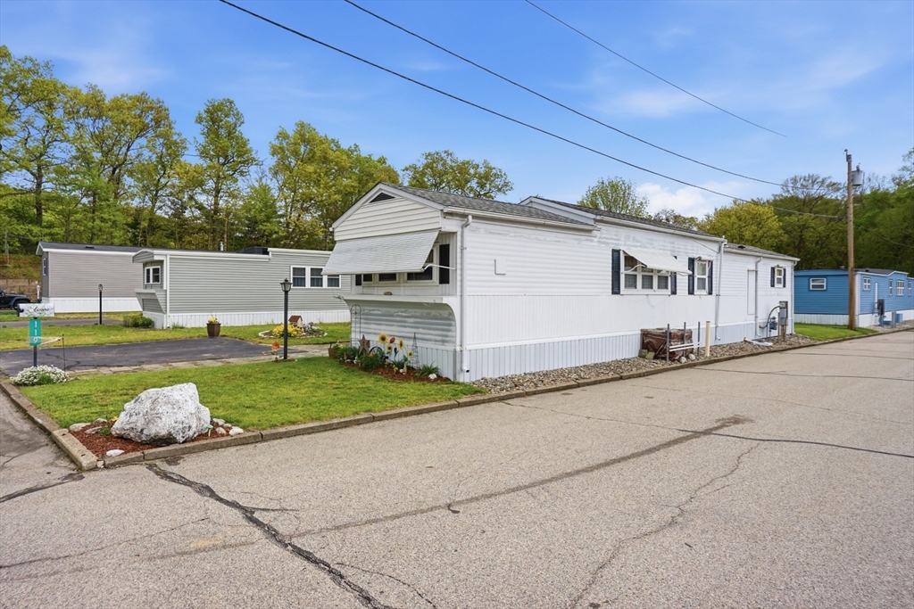 119 Rene Drive Attleboro, MA 02703 - Photo 5 of 22