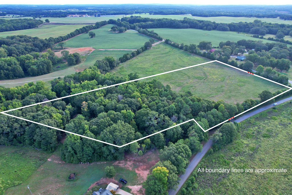 202 Island Point Road Starr, SC 29684 - Photo 4 of 27