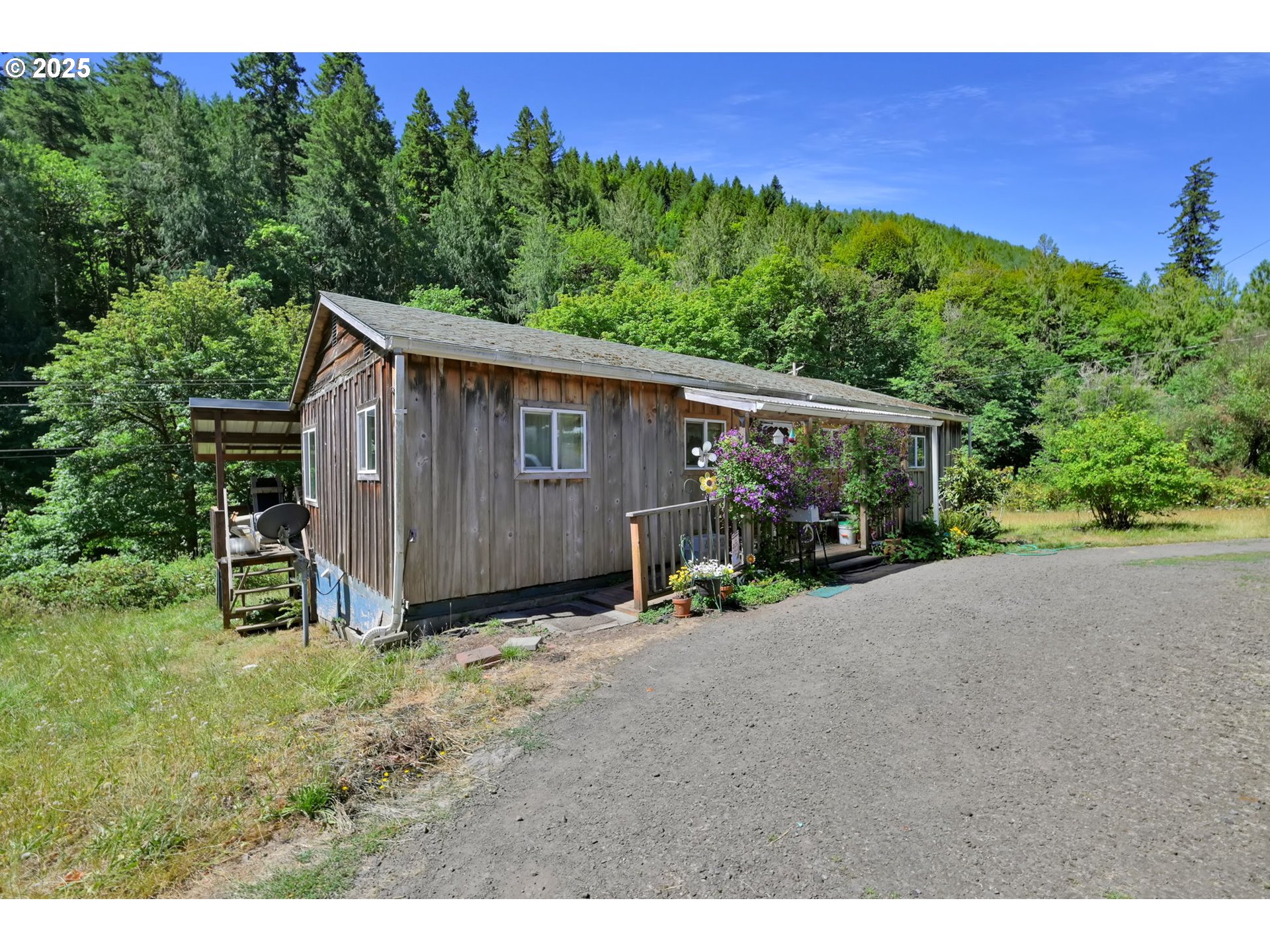 700 Upper Smith River Road Drain, OR 97435 - Photo 1 of 31 Gallery Image 1