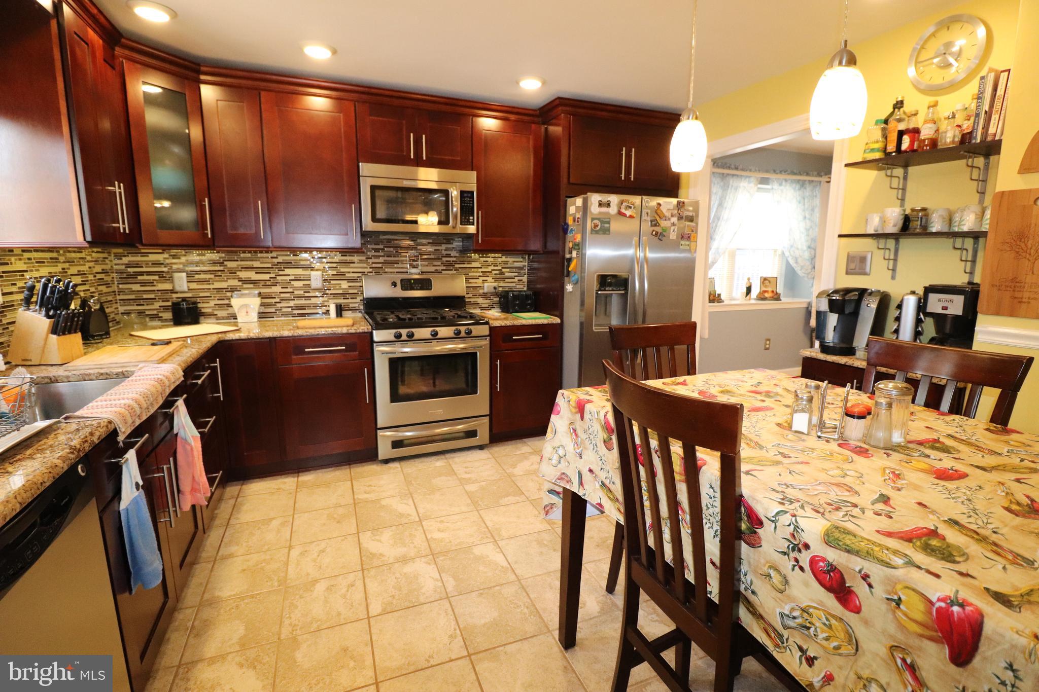 9206 Old Newtown Road Philadelphia, PA 19115 - Photo 5 of 66 Gallery Image 5
