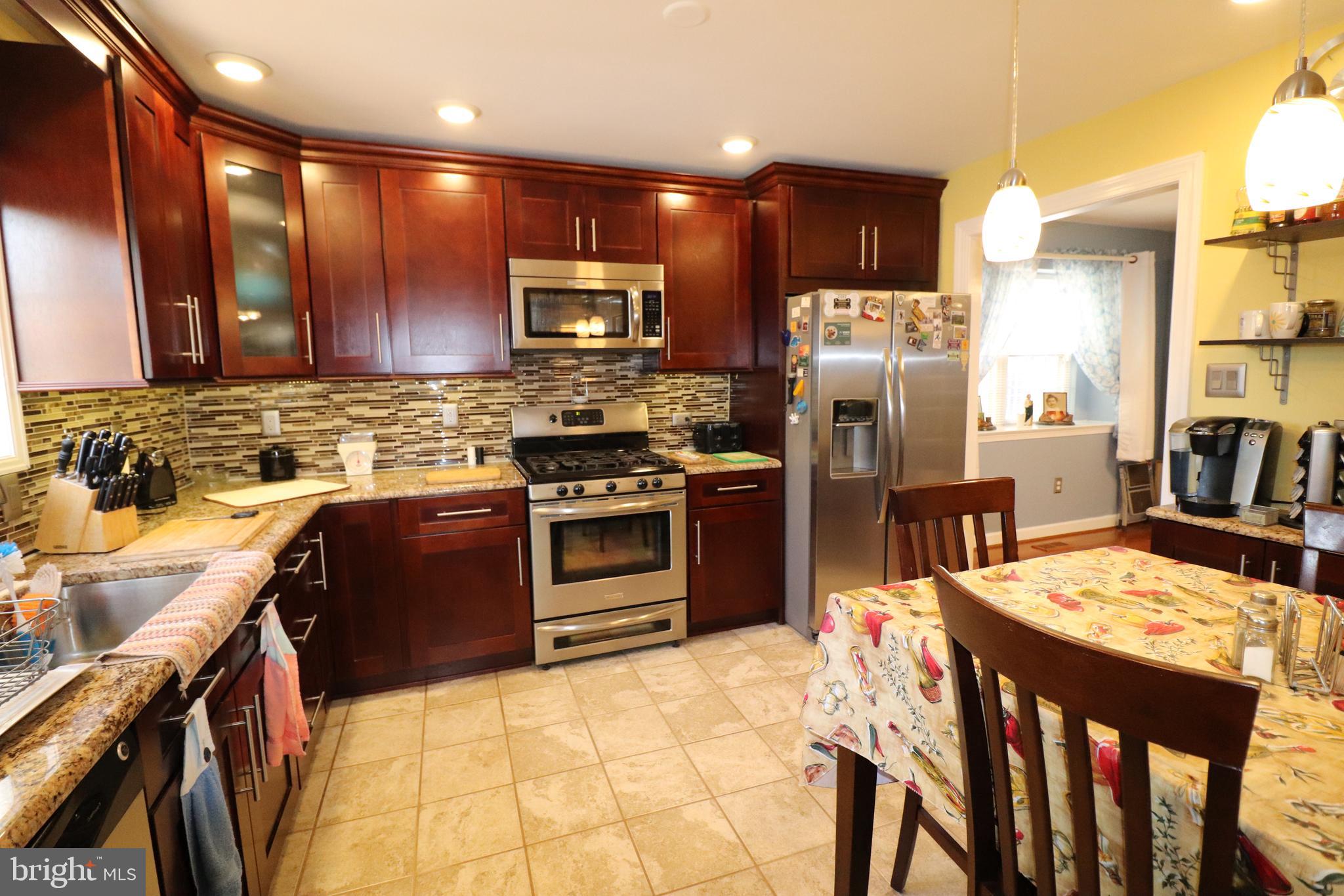 9206 Old Newtown Road Philadelphia, PA 19115 - Photo 6 of 66 Gallery Image 6