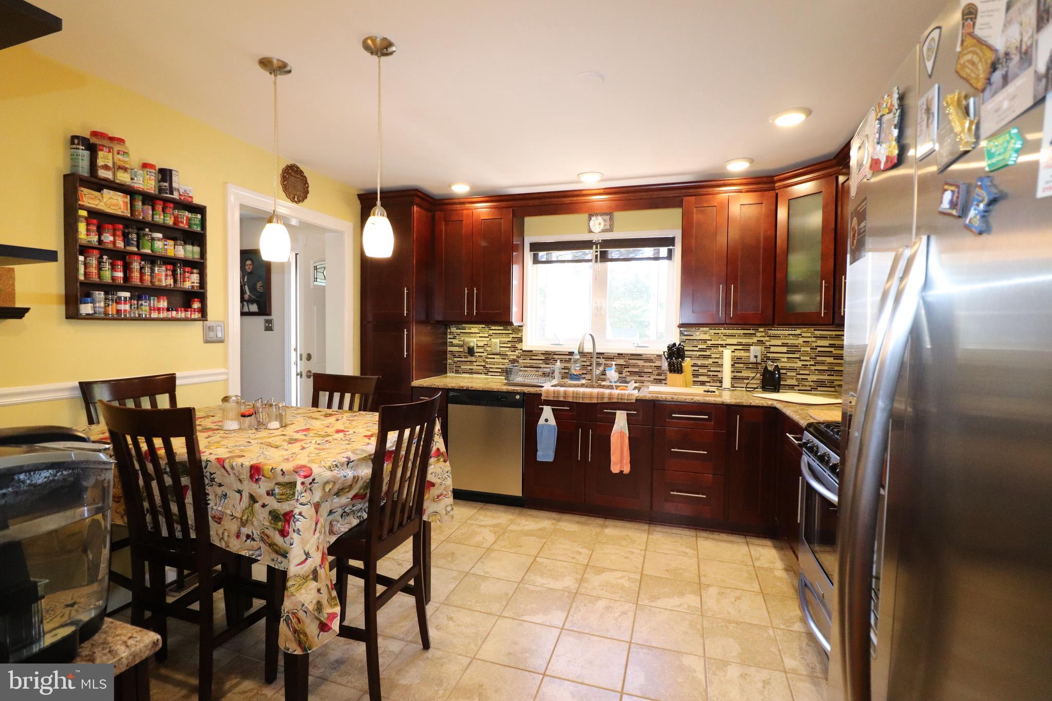 9206 Old Newtown Road Philadelphia, PA 19115 - Photo 7 of 66 Gallery Image 7