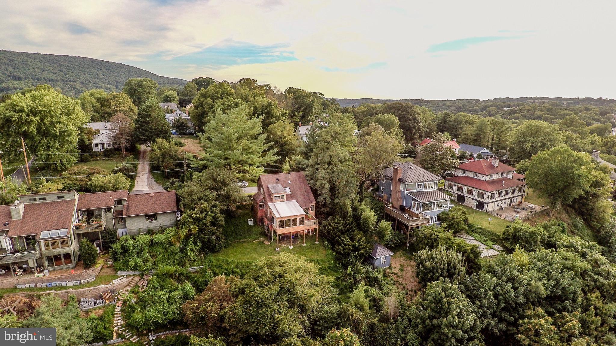 750 East Ridge Street Harpers Ferry, WV 25425 - Photo 11 of 52