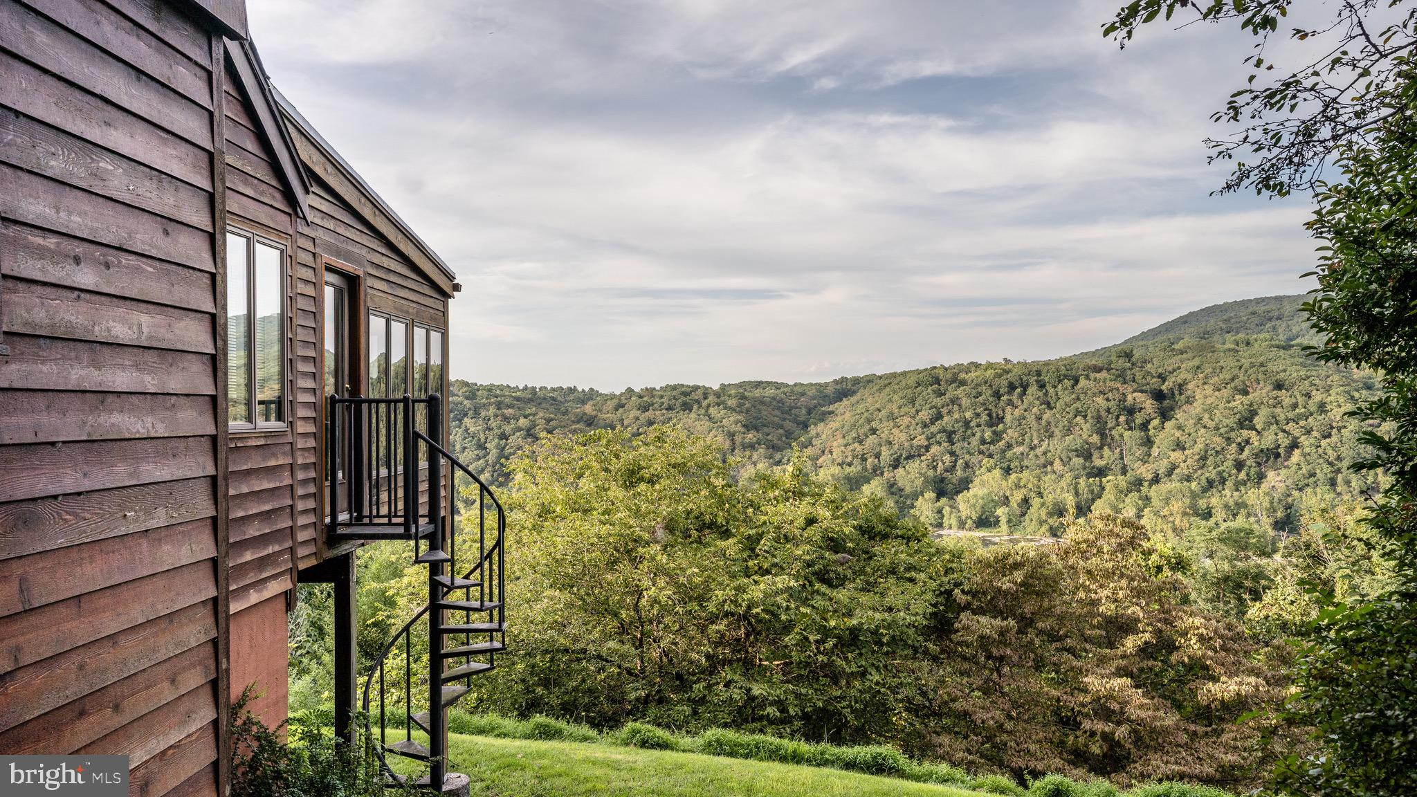 750 East Ridge Street Harpers Ferry, WV 25425 - Photo 8 of 52