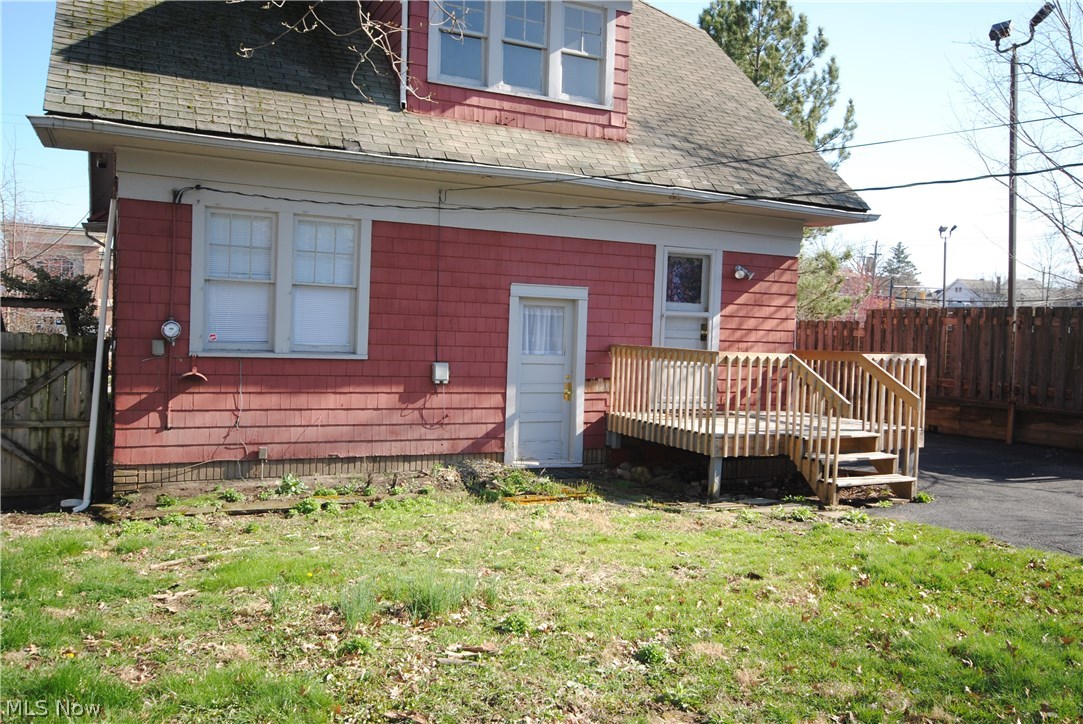 3174 East Overlook Road Cleveland, OH 44118 - Photo 14 of 15
