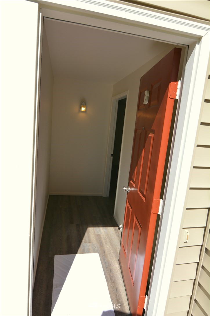 20515 Filbert Drive Bothell, WA 98012 - Photo 2 of 20 a view of an empty room