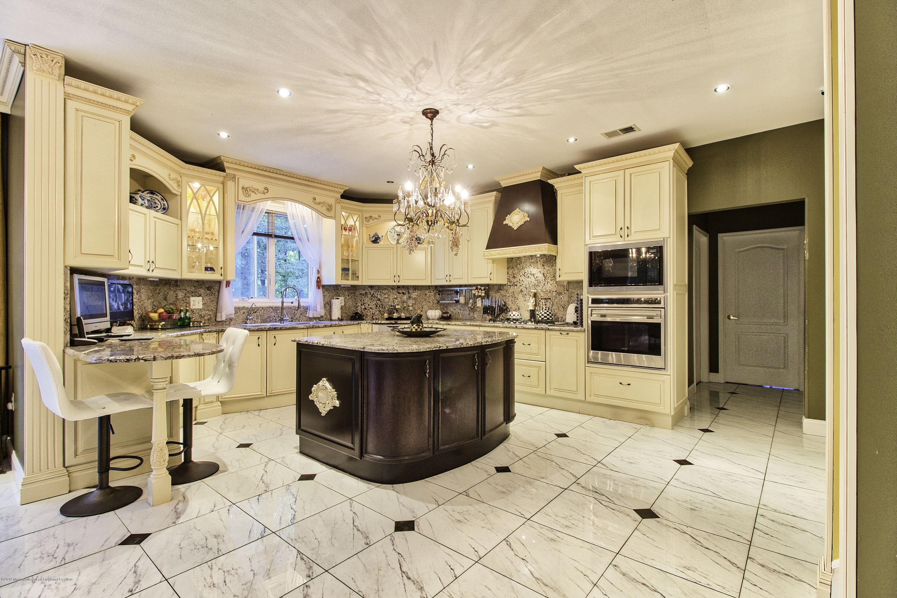 47 Crine Road Morganville, NJ 07751 - Photo 19 of 51 Kitchen 2