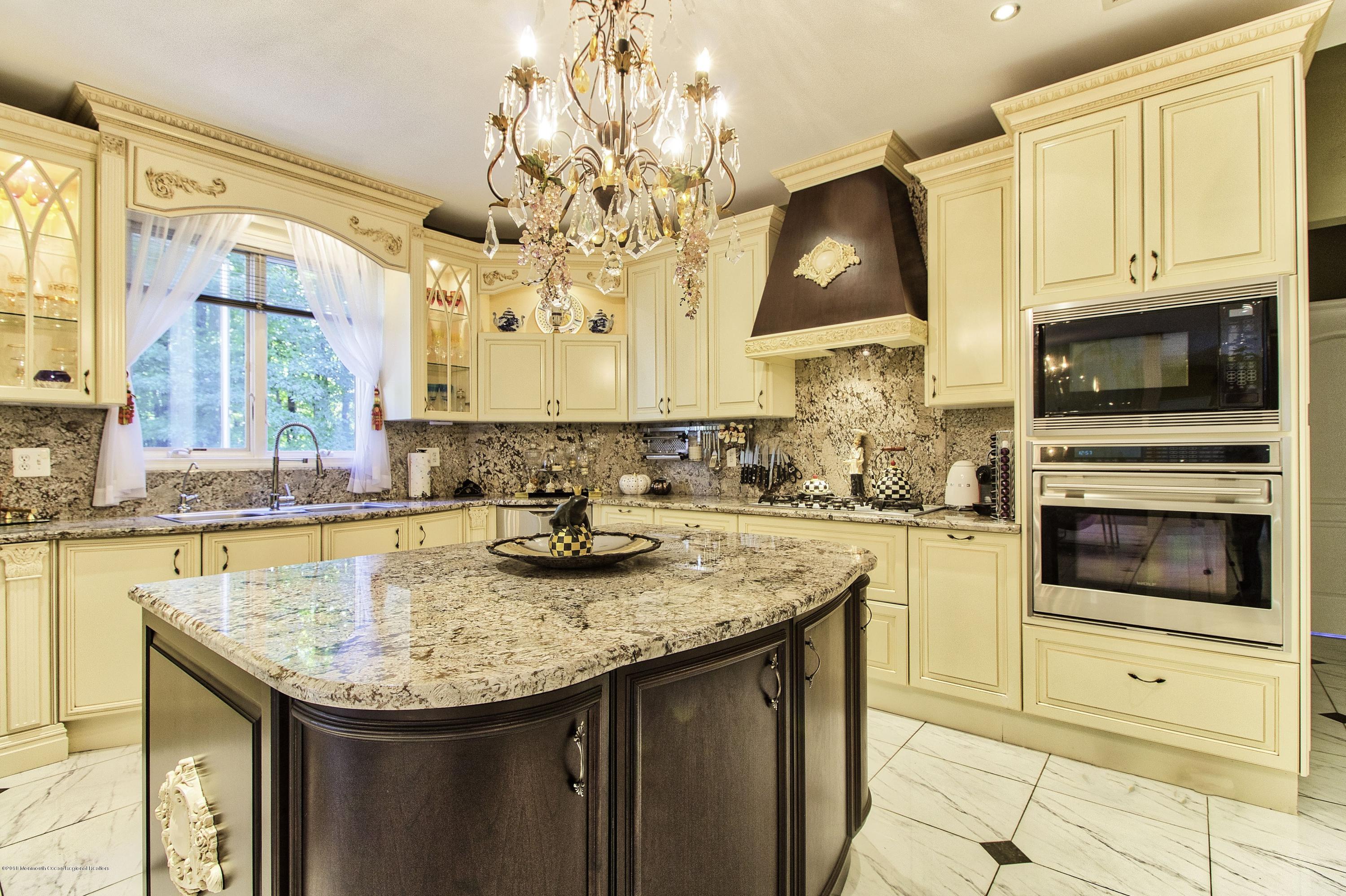 47 Crine Road Morganville, NJ 07751 - Photo 22 of 51 Kitchen 6