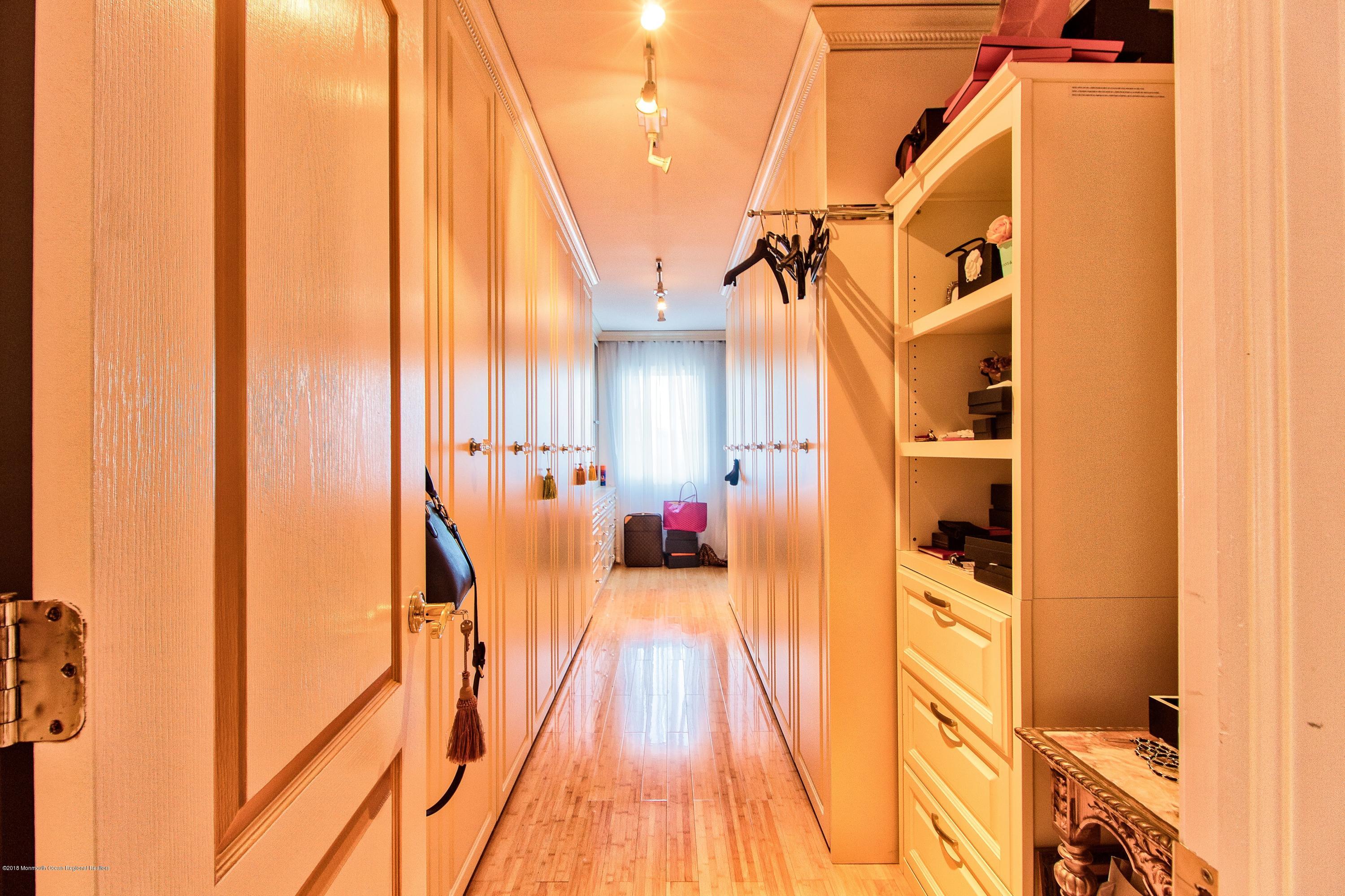 47 Crine Road Morganville, NJ 07751 - Photo 34 of 51 Closet