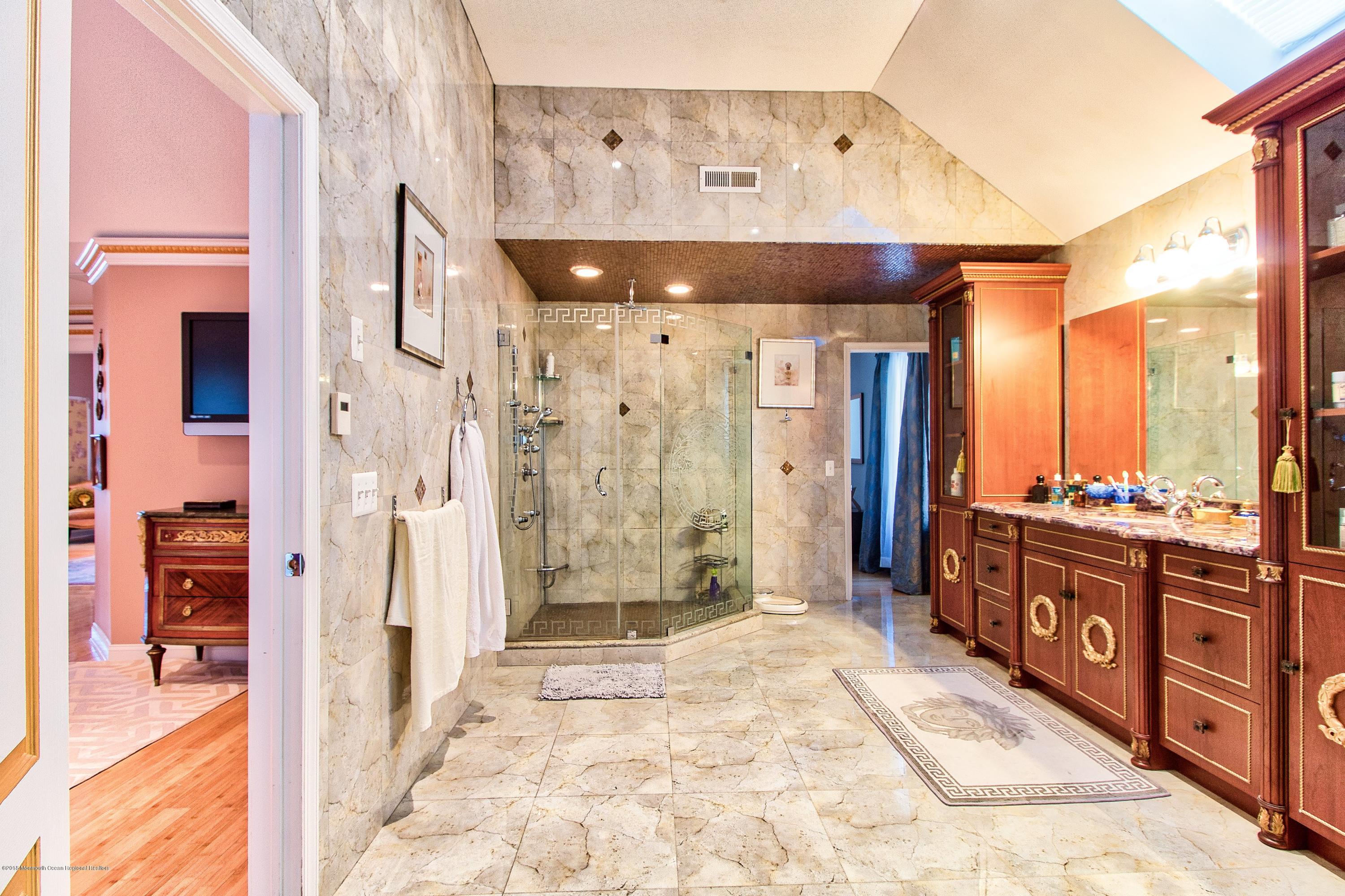 47 Crine Road Morganville, NJ 07751 - Photo 36 of 51 Mastbathroom 3