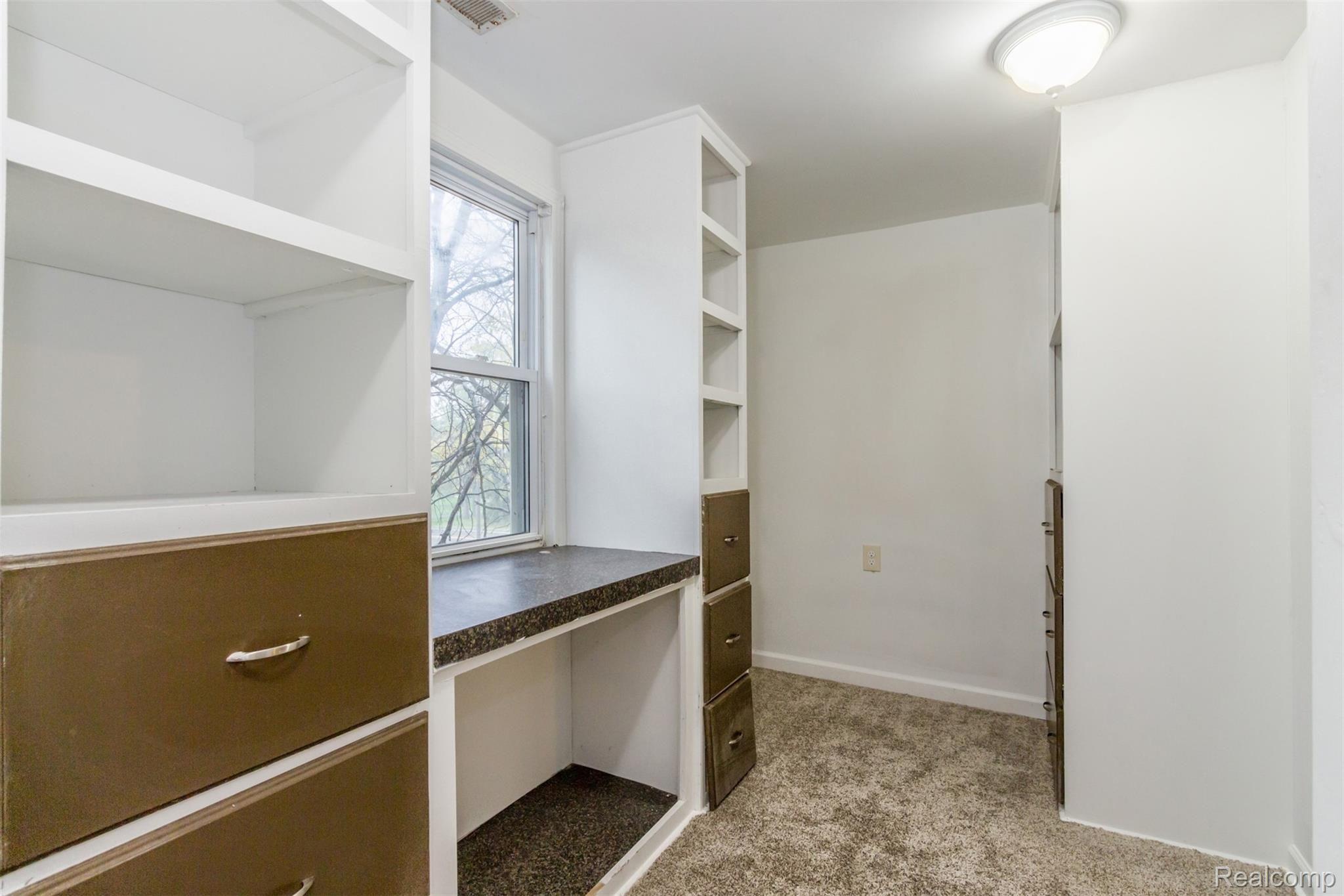 26403 Inkster Road Flat Rock, MI 48134 - Photo 22 of 41 22.jpg