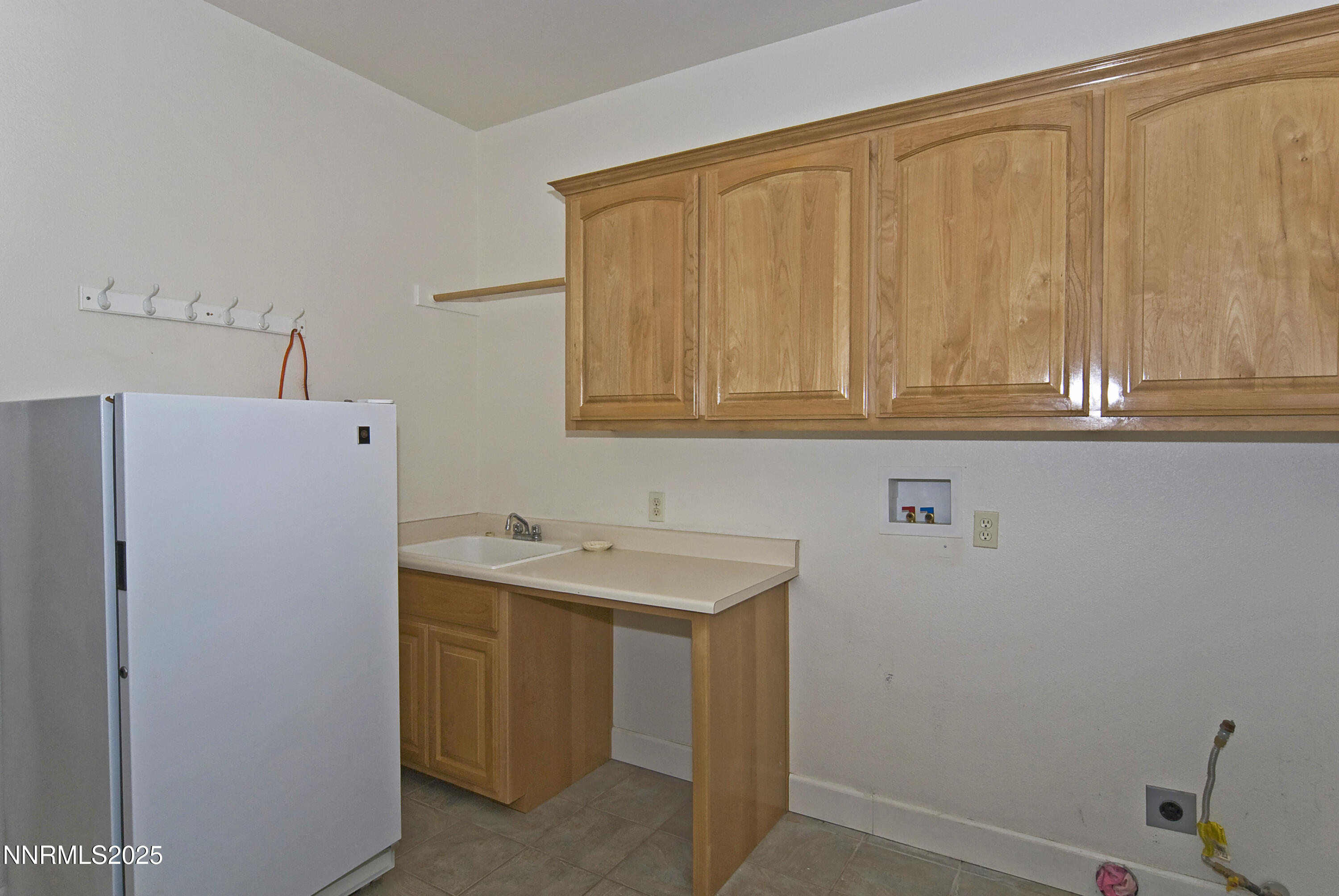 45 Lower Colony Road Wellington, NV 89444 - Photo 27 of 41 a utility room with dryer and washer
