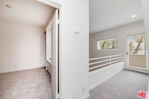 $849,000 | 10629 Woodbridge Street, Unit 102, Toluca Lake, CA 91602