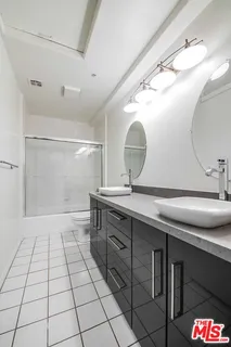 $849,000 | 10629 Woodbridge Street, Unit 102, Toluca Lake, CA 91602