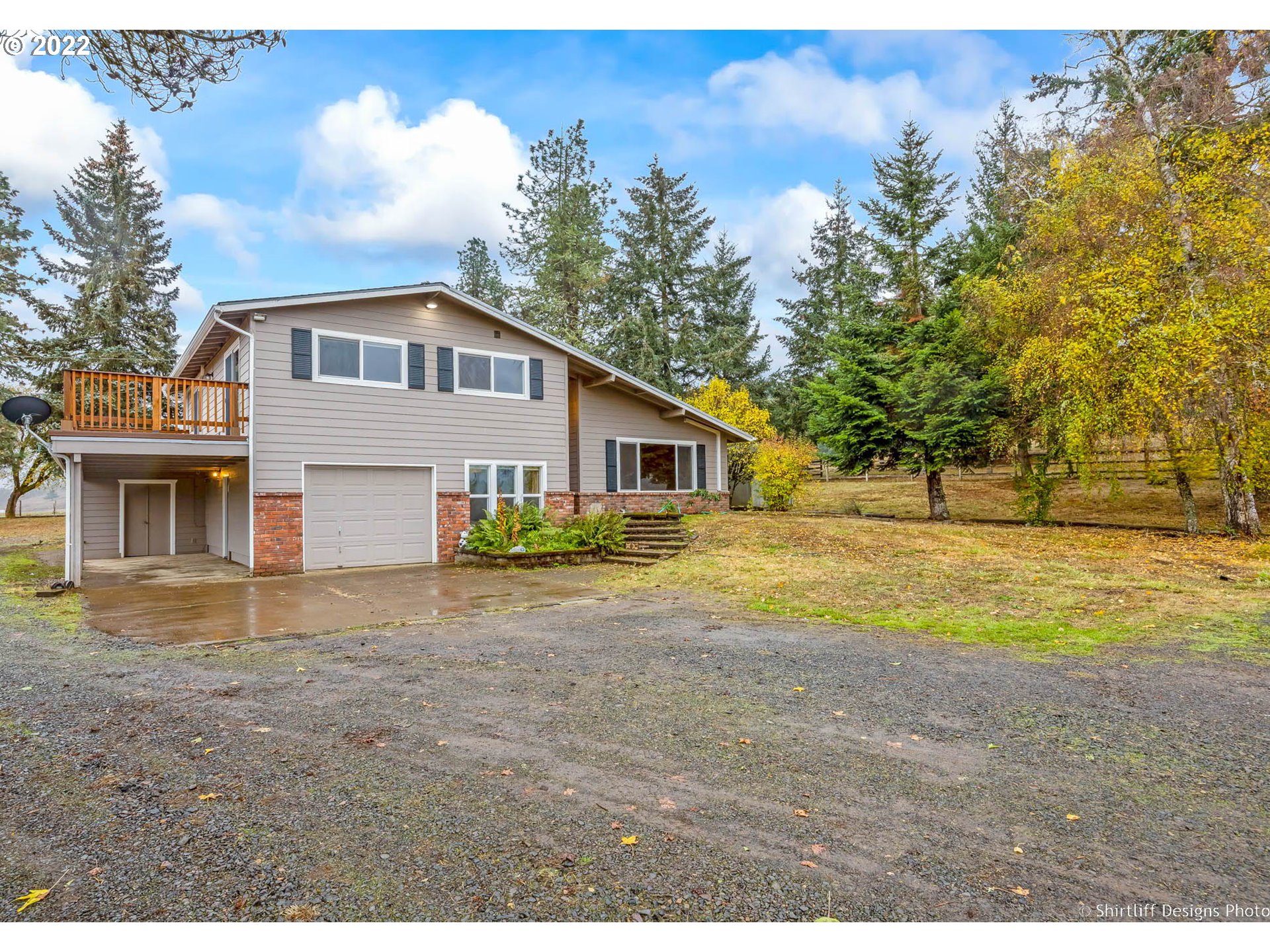 28100 Gimpl Hill Road Eugene, OR 97402 - Photo 1 of 32 Gallery Image 1