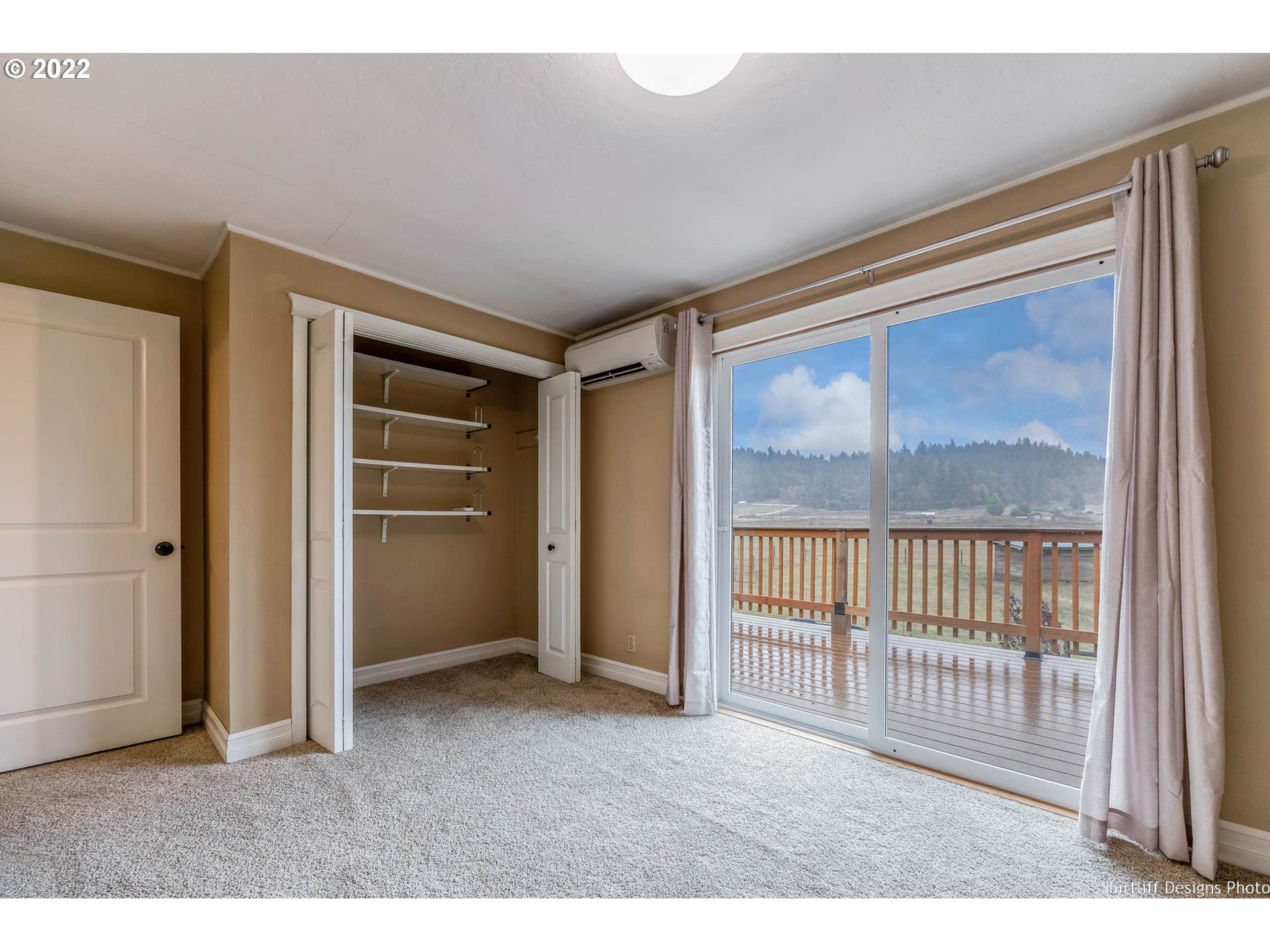 28100 Gimpl Hill Road Eugene, OR 97402 - Photo 16 of 32 Gallery Image 16