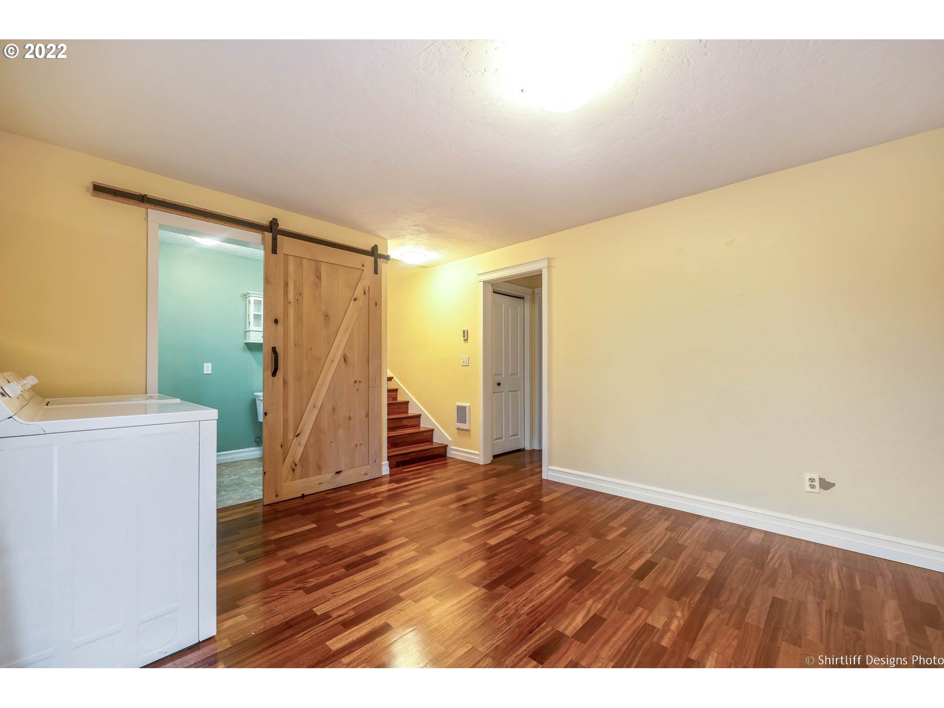 28100 Gimpl Hill Road Eugene, OR 97402 - Photo 19 of 32 Gallery Image 19