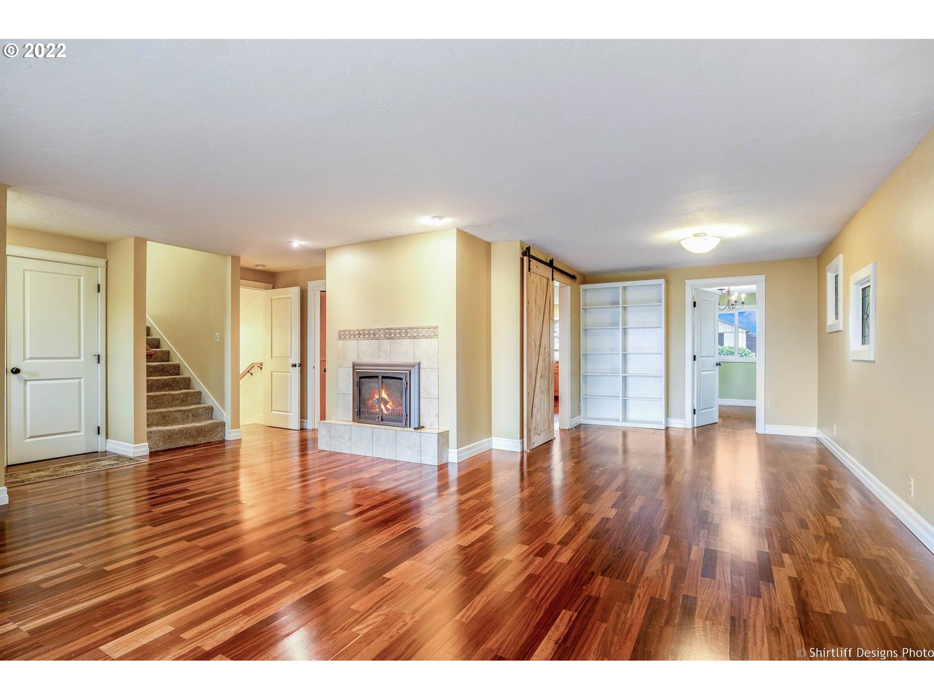 28100 Gimpl Hill Road Eugene, OR 97402 - Photo 2 of 32 Gallery Image 2