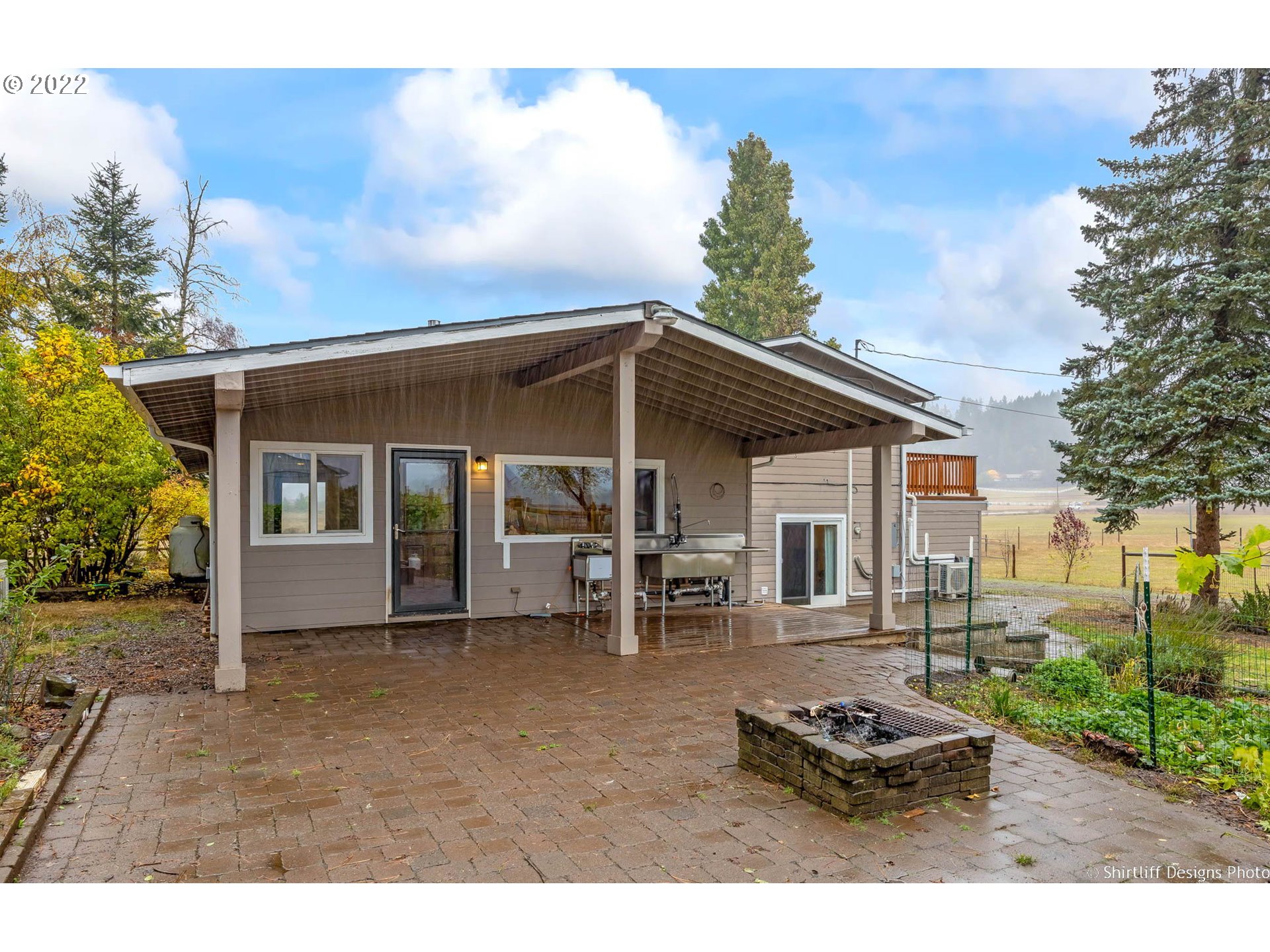 28100 Gimpl Hill Road Eugene, OR 97402 - Photo 23 of 32 Gallery Image 23