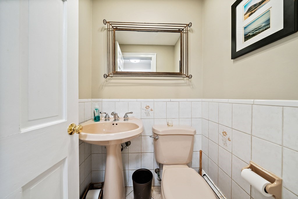 9 Cedar Acres Road Marshfield, MA 02050 - Photo 5 of 39 Gallery Image 5