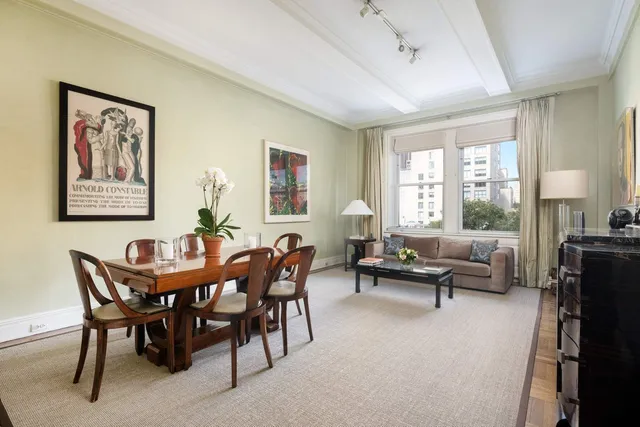 $6,225,000 | 930 Park Avenue, Unit 7S | Upper East Side