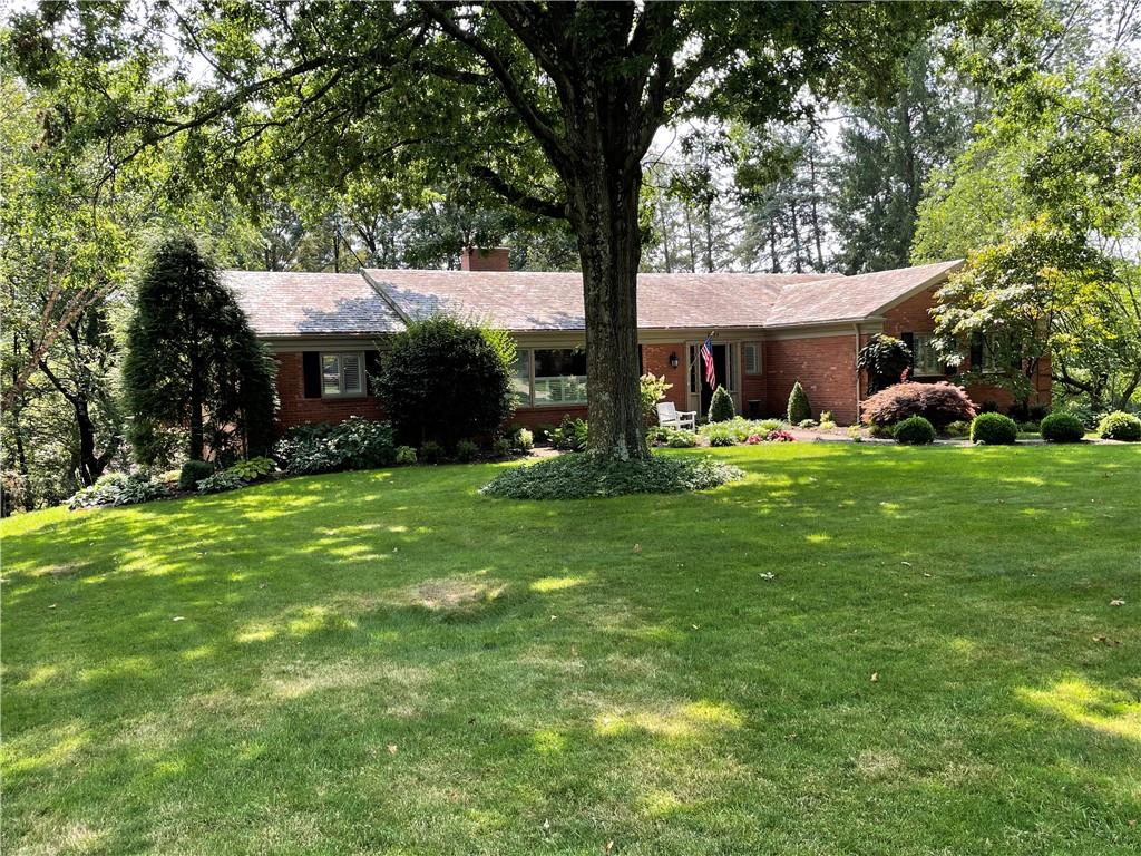 2033 Murdstone Road Pittsburgh, PA 15241 - Photo 2 of 25 Gallery Image 2