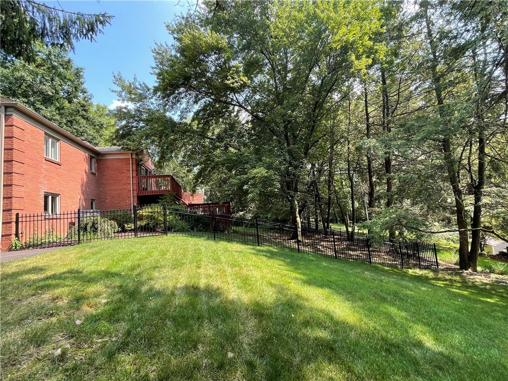 2033 Murdstone Road Pittsburgh, PA 15241 - Photo 24 of 25 Gallery Image 24
