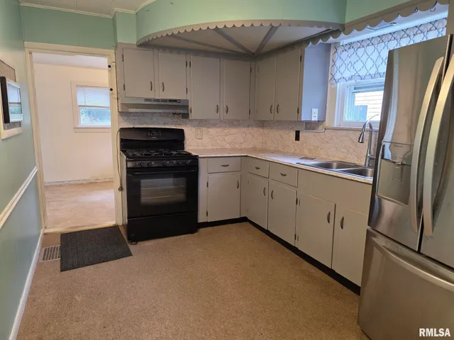 $119,900 | 1228 South 12th Street, Quincy, IL 62301