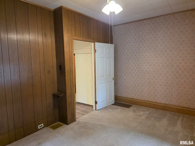 $119,900 | 1228 South 12th Street, Quincy, IL 62301